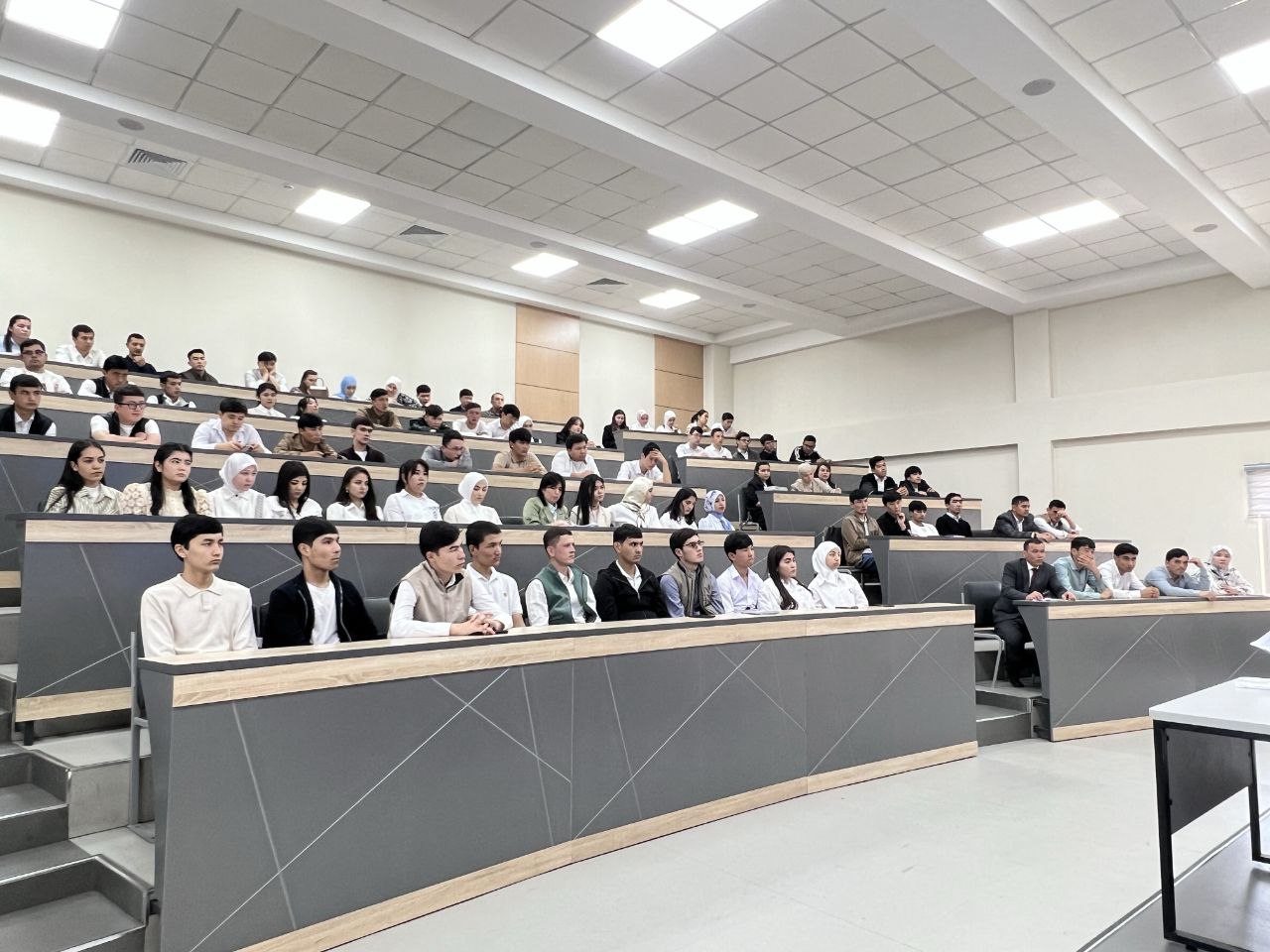 Toshkent arxitektura-qurilish universitetida "Yoshlar oʻrtasida jinoyatlarni oldini olish" mavzusida profilaktik tadbir boʻlib oʻtdi