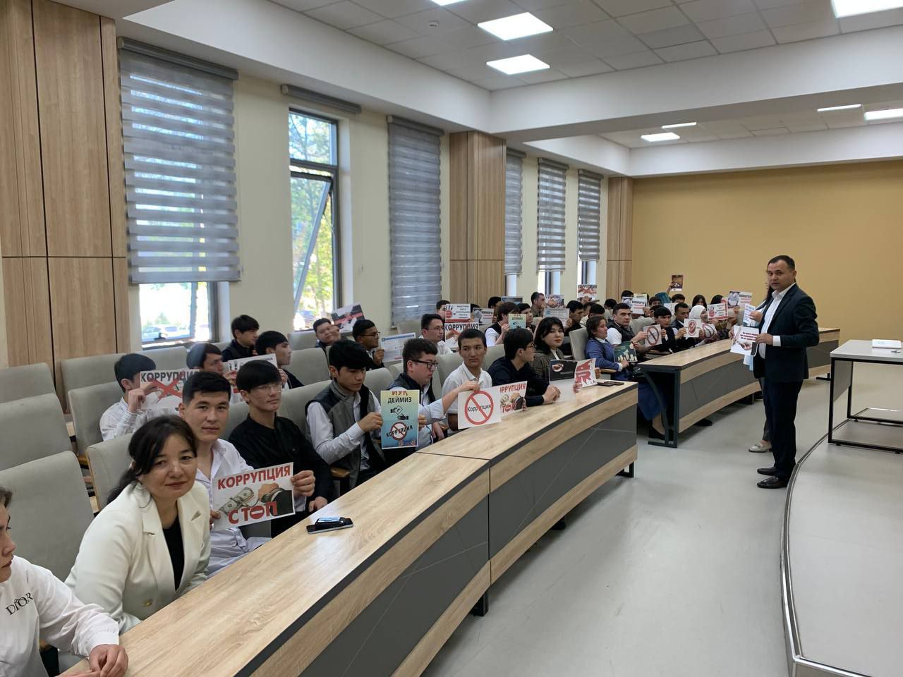 Toshkent arxitektura-qurilish universiteti Muhandislik fakultetida “Korrupsiyaga qarshi kurash” mavzusida chelenj o'tkazildi