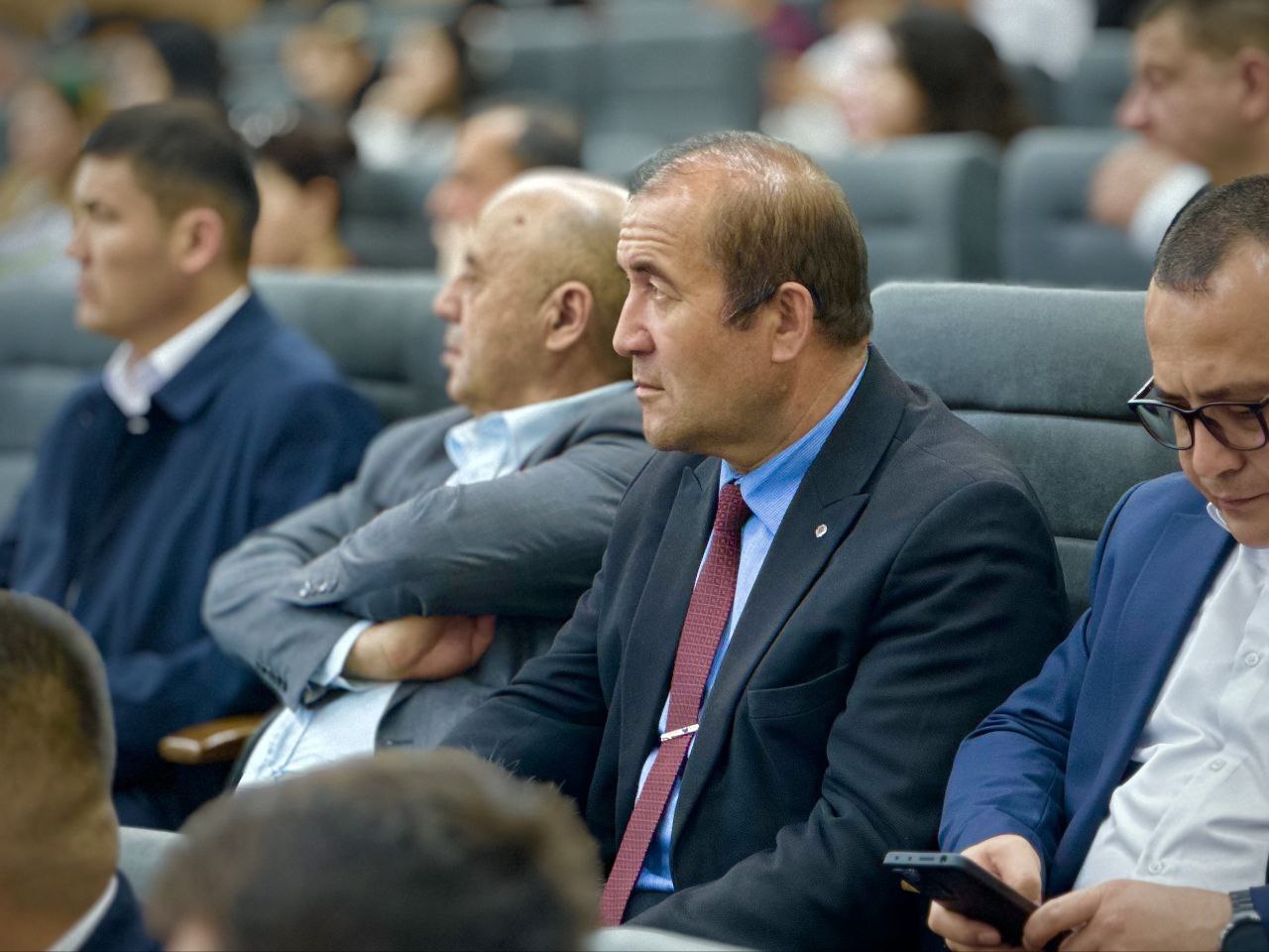 Toshkent arxitektura-qurilish universitetida “Yashil qurilish” mavzusida davra suhbati bo‘lib o‘tdi