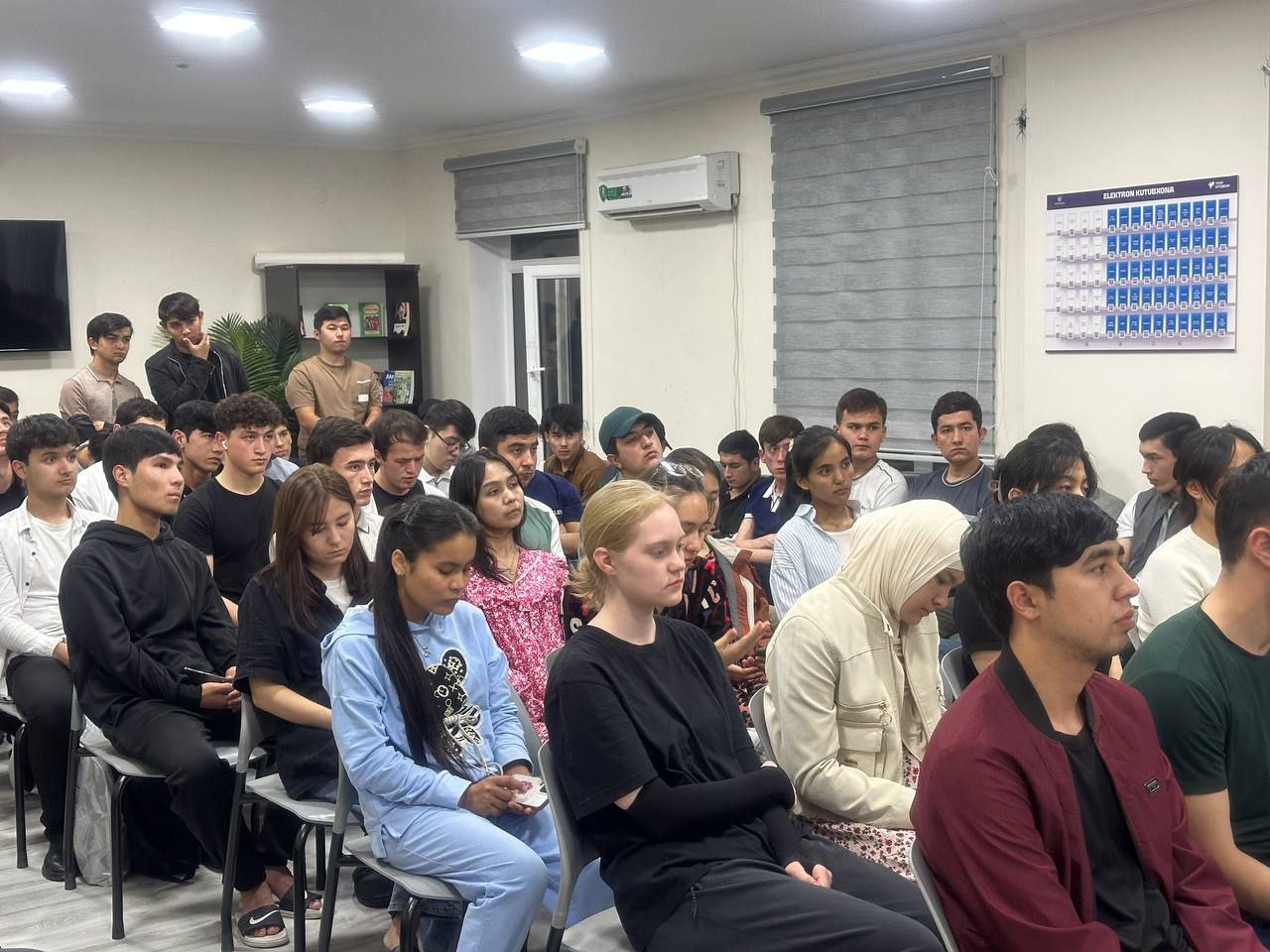Rektor B. Tulaganov 1-sonli talabalar turar joyida bo‘ldi
