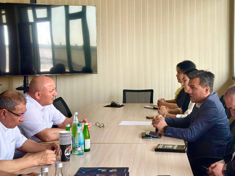 Toshkent arxitektura-qurilish universiteti rektori va universitet vakillari Toshkent shahrining Sergeli tumanida joylashgan “Jihozvent” ventilyatsiya zavodiga tashrif buyurishdi