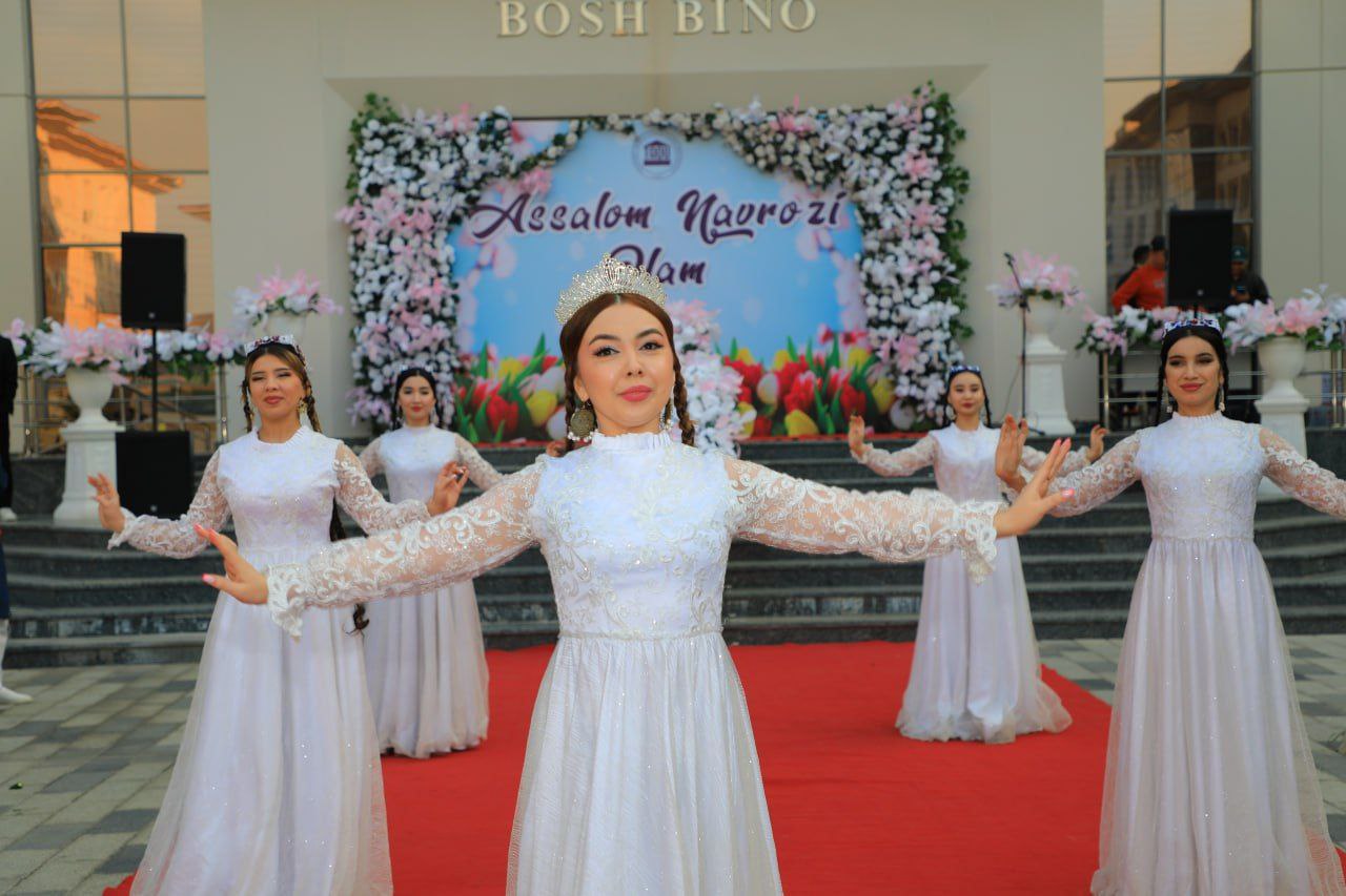 Toshkent arxitektura-qurilish universiteti rektori Tulaganov Bahrom Abdukabilovich tabrik soʻzi bilan Navroʻz saylini ochib berdi
