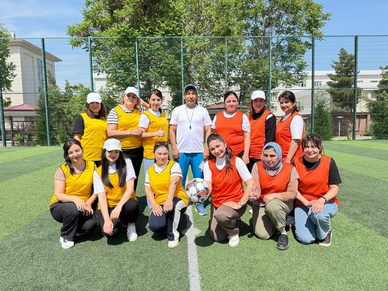 Toshkent arxitektura-qurilish universitetida "Sogʻlom turmush tarzi - toʻgʻri yashash ramzi" mavzusida ayollar oʻrtasida "Futbol" sport turi musobaqasi boʻlib oʻtdi