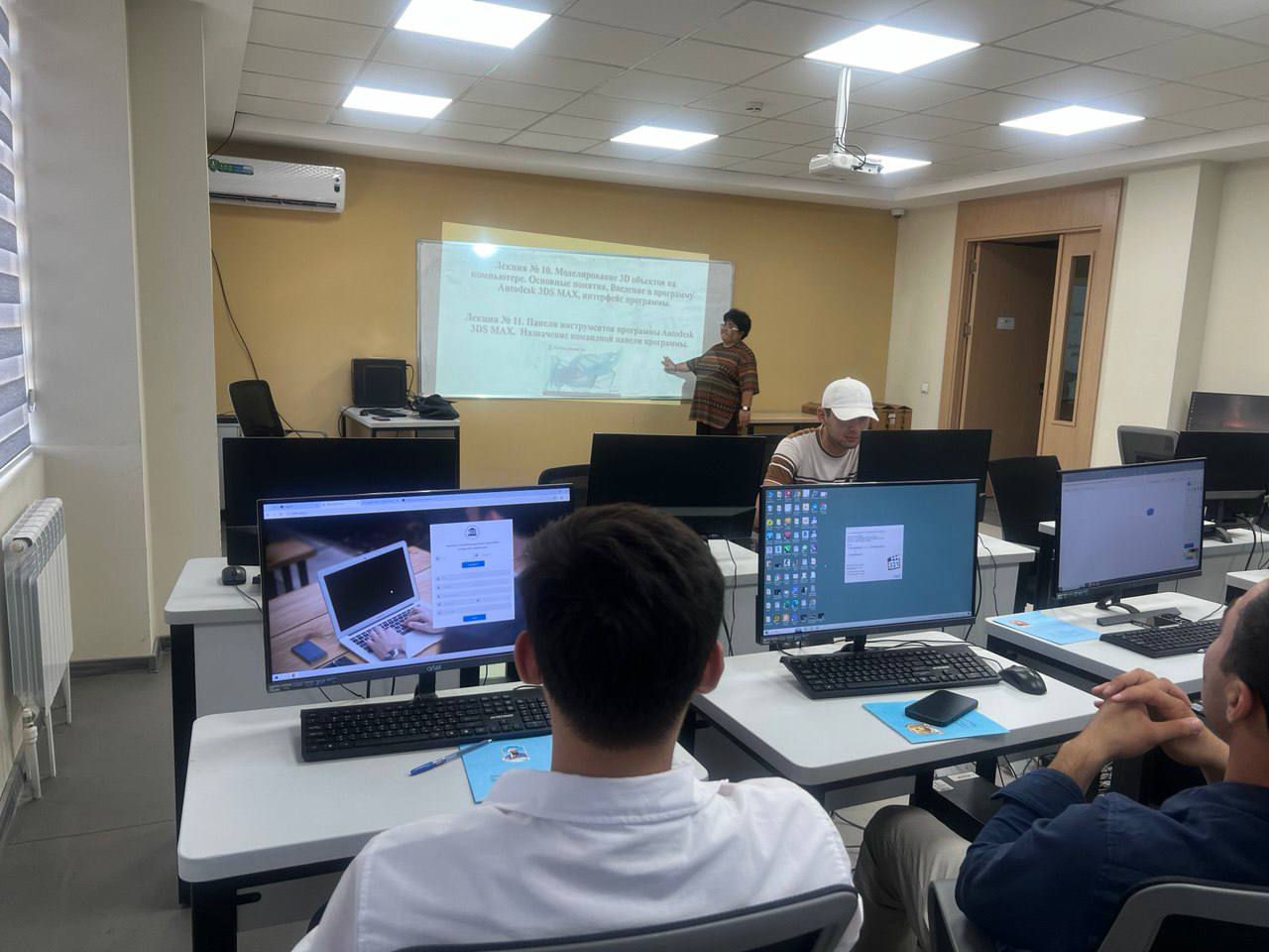 Toshkent arxitektura-qurilish universitetida "Dolzarb 90 kun" loyihasi doirasidagi to'garaklar davom etmoqda