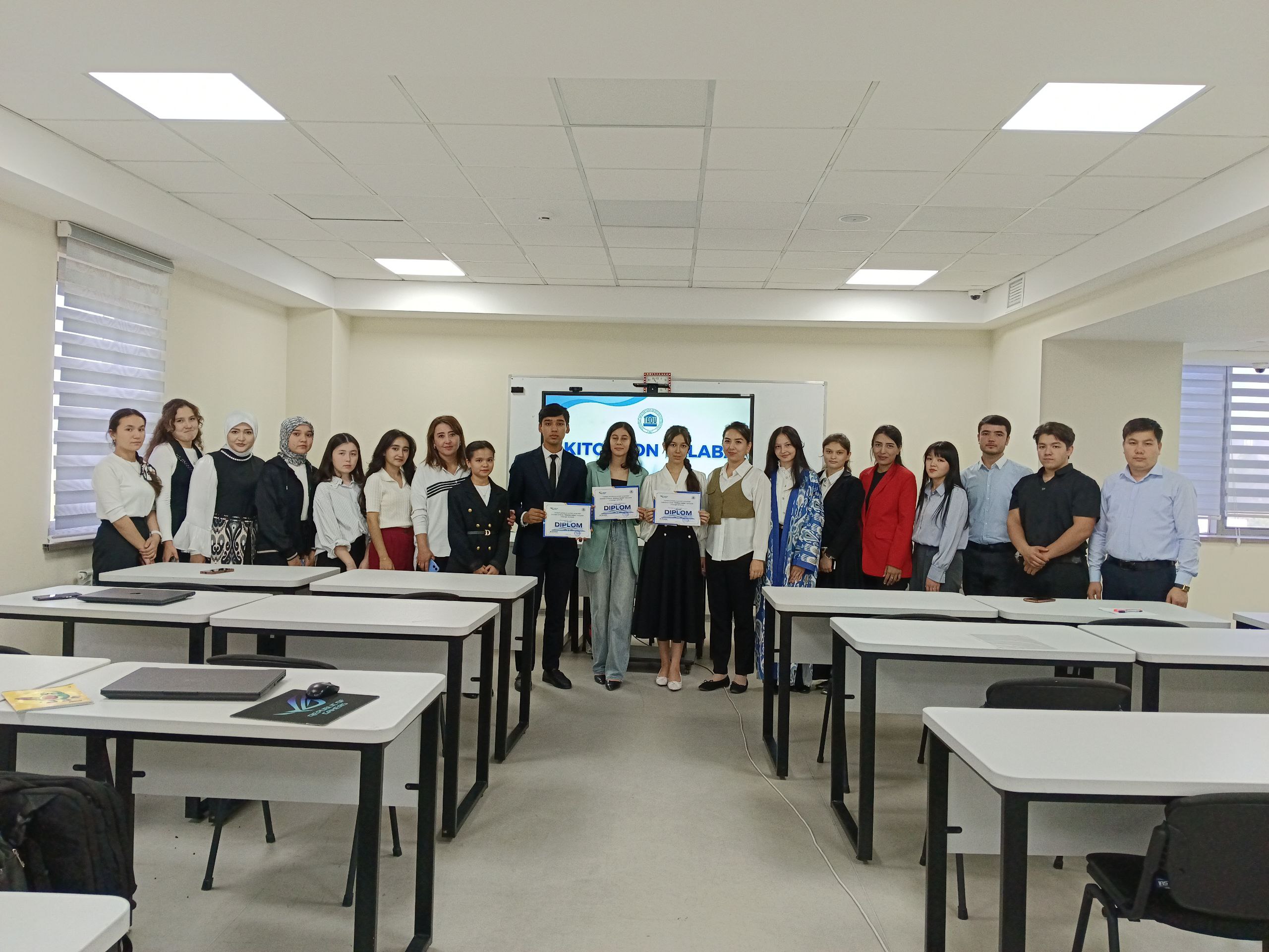 Yoshlar ittifoqi koordinatorlari tomonidan "Kitobxon talaba" mavzusida tanlov o'tkazildi