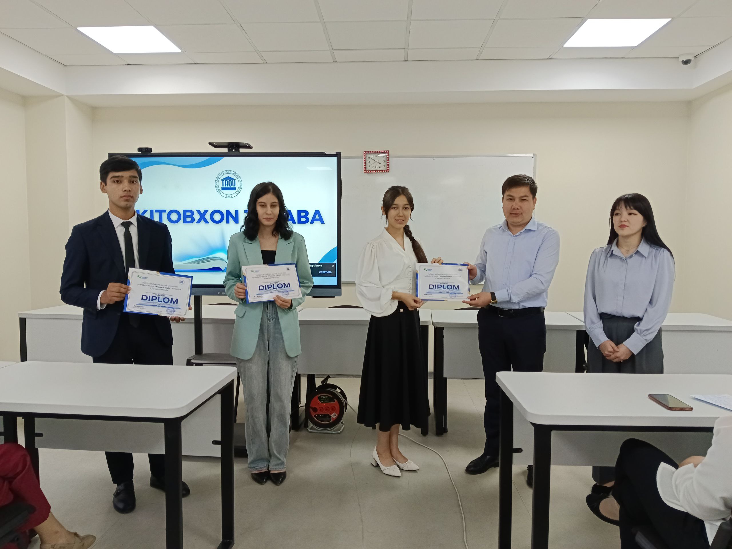 Yoshlar ittifoqi koordinatorlari tomonidan "Kitobxon talaba" mavzusida tanlov o'tkazildi