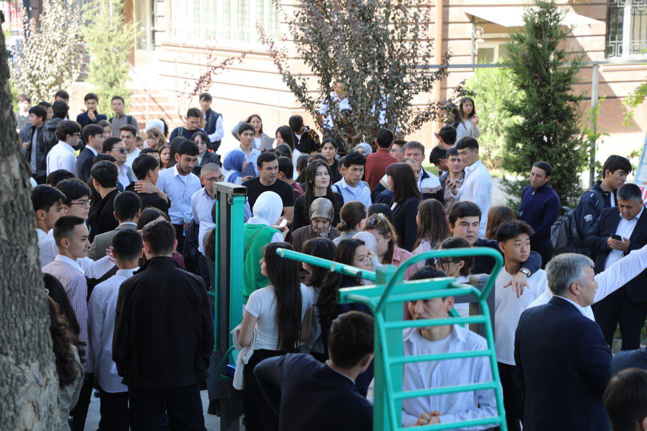 Toshkent arxitektura-qurilish universitetida Fuqaro va mehnat muhofazasi bo‘limi hamda Yunusobod tuman Favqulodda vaziyatlar bo‘limi xodimlari hamkorligida maxsus-taktik o‘quv mashg‘uloti o‘tkazildi