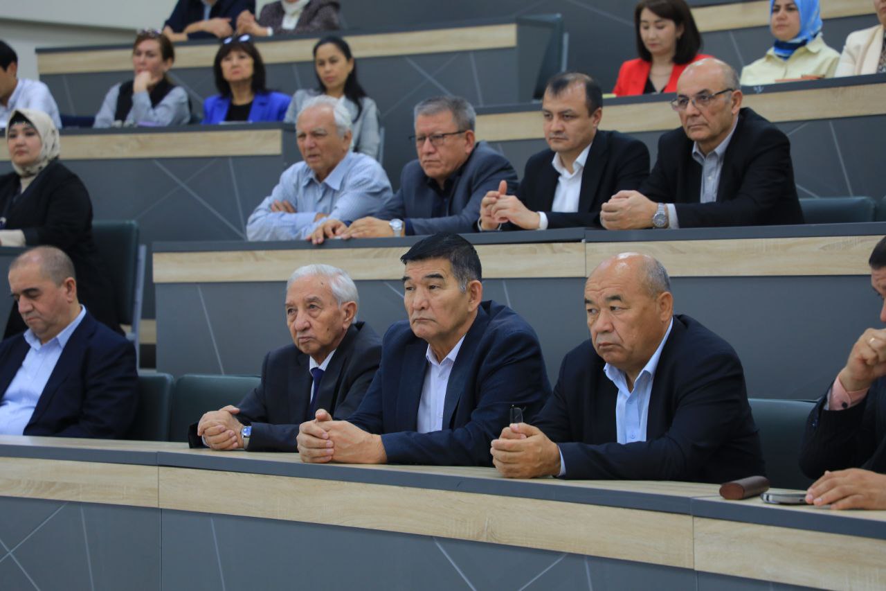 Prezident farmoni mazmuni universitet jamoasiga yetkazildi