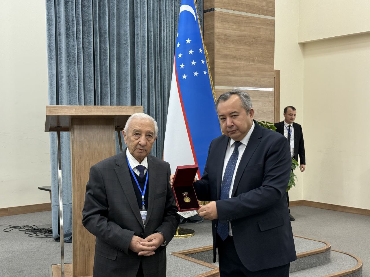 Toshkent arxitektura-qurilish universitetida Mahmudov Said Mahmudovich “Seysmik xavfsizlik a’lochisi” ko‘krak nishoni bilan taqdirlandi