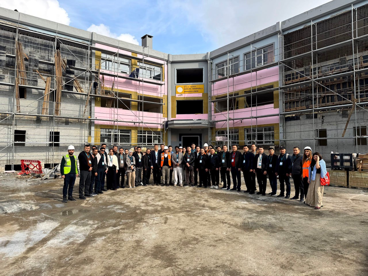 Turkiyaning Istanbul shahrida joylashgan Istanbul Texnika Universitetida Toshkent arxitektura-qurilish universiteti professor-o‘qituvchilari stajirovka o‘tashmoqda