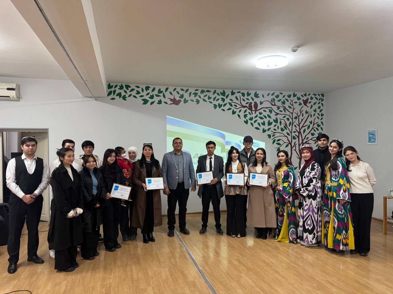 “Konstitutsiya — baxtimiz qomusi”