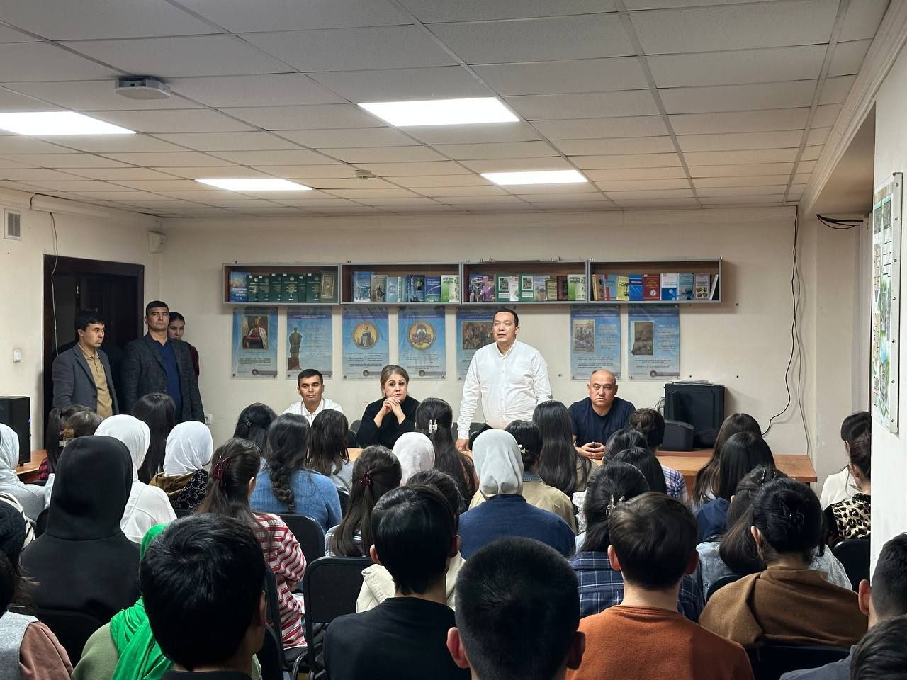 "Biz yoshlar giyohvandlikka qarshimiz" mavzusida talaba-yoshlar bilan prafilaktik uchrashuv boʻlib oʻtdi