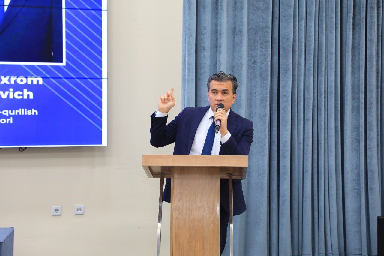 "Rektor va yoshlar uchrashuvi"