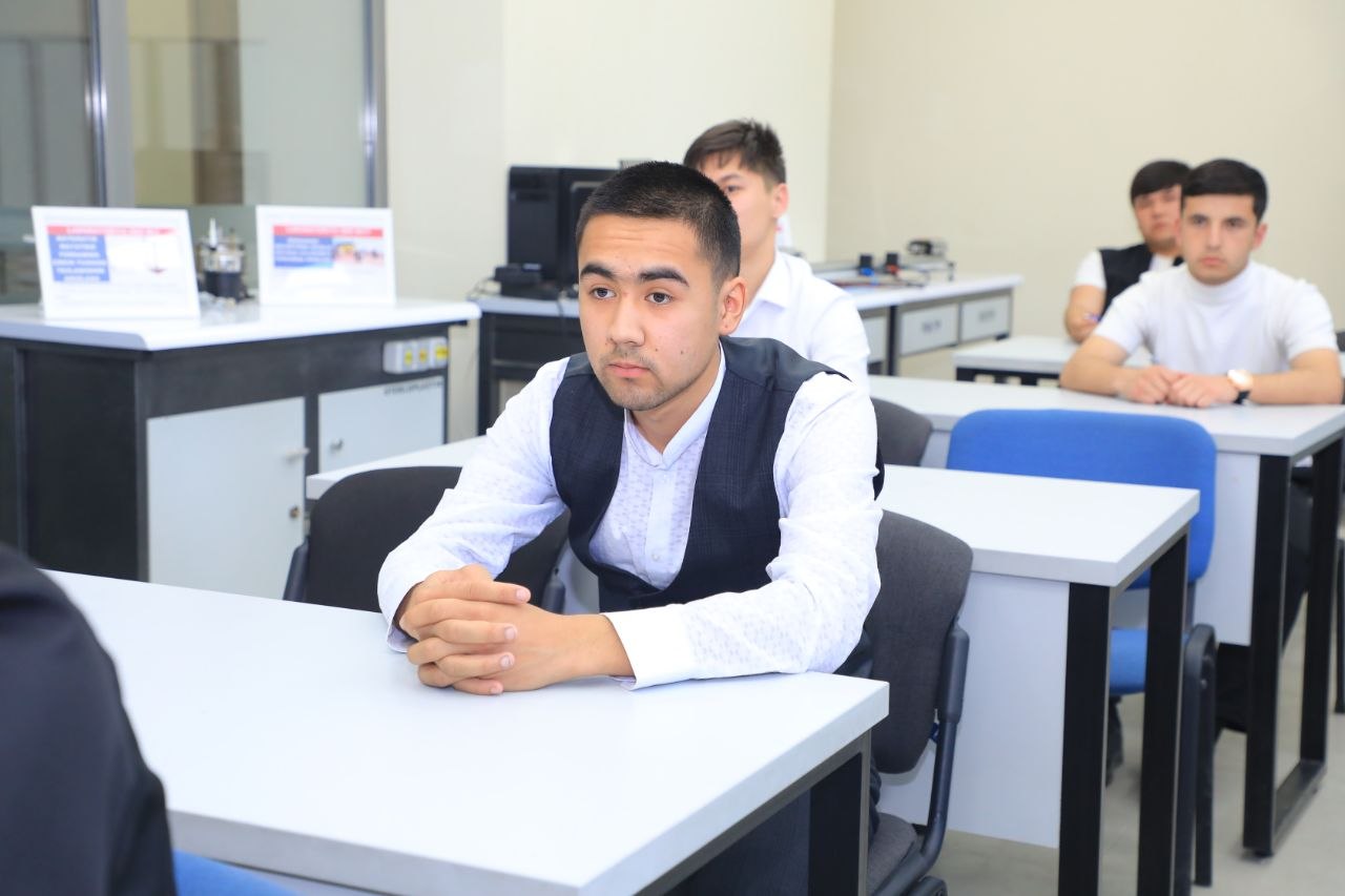 Toshkent arxitektura-qurilish universiteti talabalari o‘rtasida Fizika fanidan olimpiadaning universitet bosqichi bo‘lib o‘tmoqda